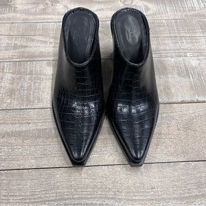 (AN-35) Rag & Bone Santiago Mule in Black Croco